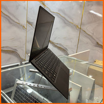 Dell XPS 13 9380 Core i7 16GB RAM 512 SSD 8th Gen 13-Inches Laptop
