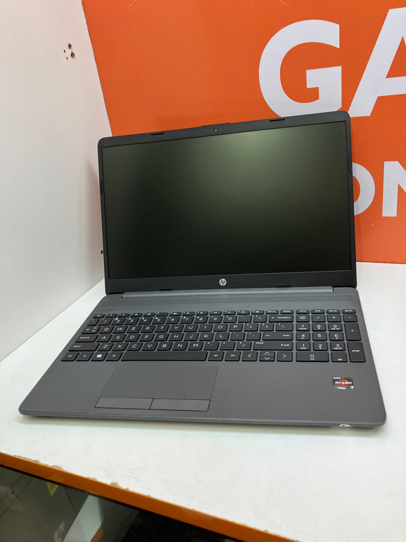 HP 15 Laptop AMD RYZEN 3 3250U 8GB RAM 1000GB (1TB) HDD