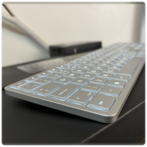HP 970 Programmable Wireless Bluetooth Backlit Keyboard