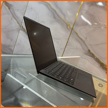 Dell XPS 13 9380 Core i7 16GB RAM 512 SSD 8th Gen 13-Inches Laptop
