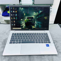 HP EliteBook 830 G8 Intel Core i7-1165G7 32GB RAM 512GB SSD 13.3″ FHD Display Touchscreen