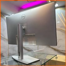 Dell UltraSharp 32-Inch  4K USB-C Hub Monitor - U3223QE.