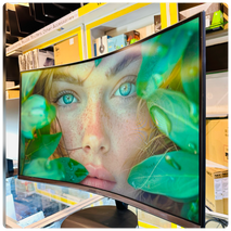Samsung S39C 32-inch FHD(1080p) with HD Built-in Speakers Curved Display LED Backlight Monitor